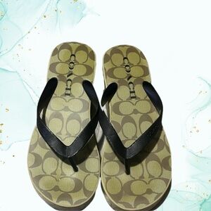 Coach Signature Black and Tan Sandals, Size 10B